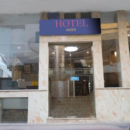 Hotel Aries Нью-Делі Екстер'єр фото